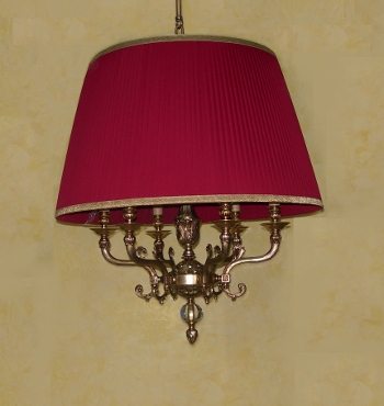 IL LAMPADARIO ENEA G CON CRISTALLO E' REALIZZATO IN OTTONE CON PARALUME PLISSETTATO. LAMPADARIO:ORO FRANCESE,ORO ANTICO, ARGENTO ANTICHIZZATO.<br><br>PARALUME:BORDEAUX,AVORIO, BIANCO,.......PERSONALIZZATO.